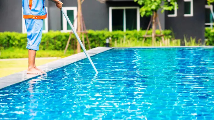 شركة تنظيف مسابح بالرياض بأسعار رخيصة | 0510302968
